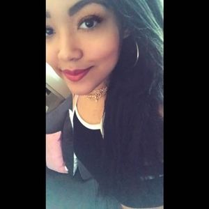 Meet your Posher, Leah